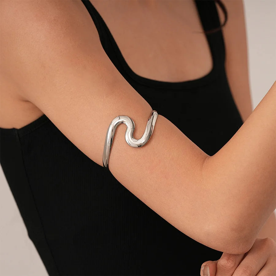 Bracelet de manchette Sira