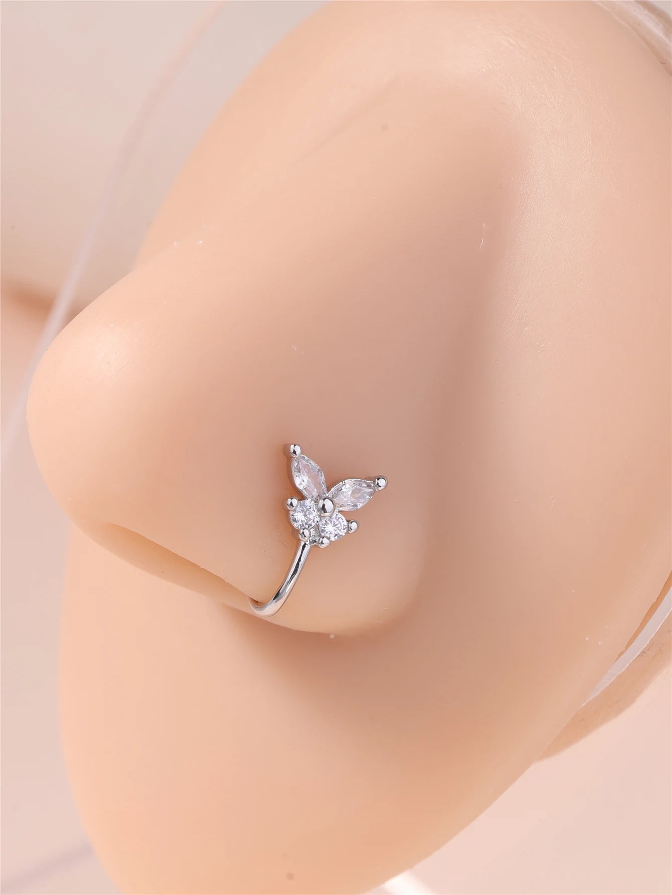 Faux Piercing Papia