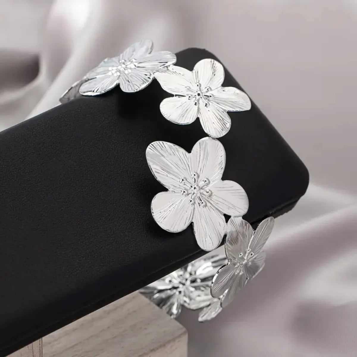 Bracelet de manchette Maïa