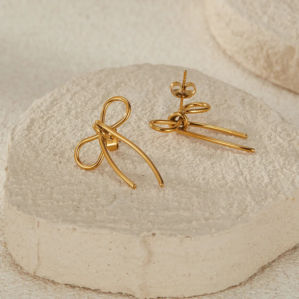 Boucle d'oreille Rosée d'or