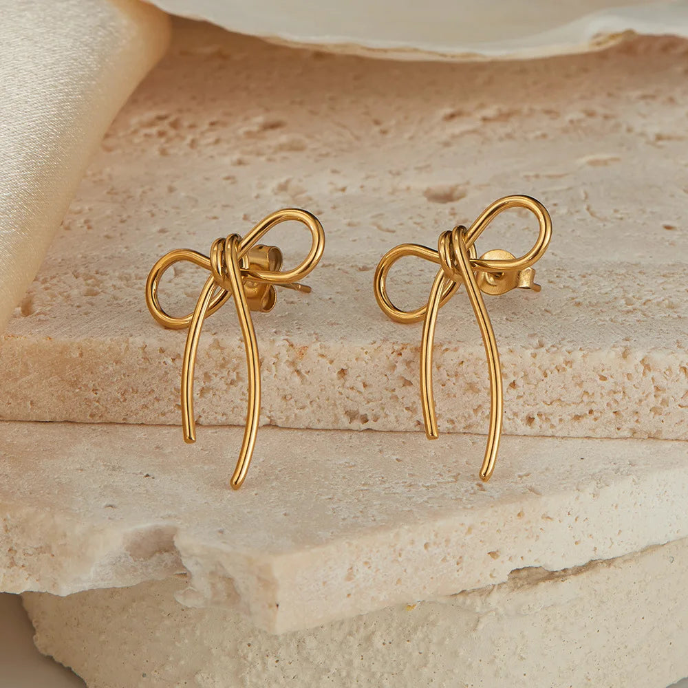 Boucle d'oreille Rosée d'or