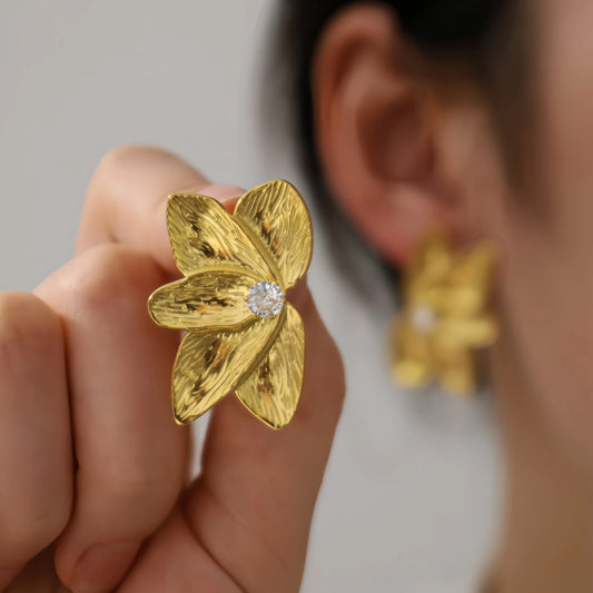 Boucle d'oreille Perle florale