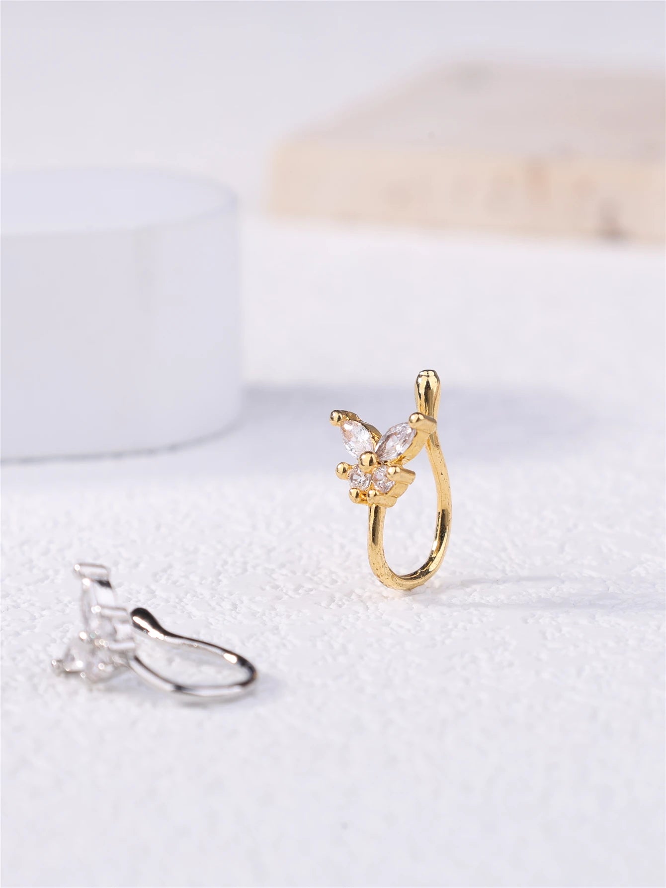 Faux Piercing Papia