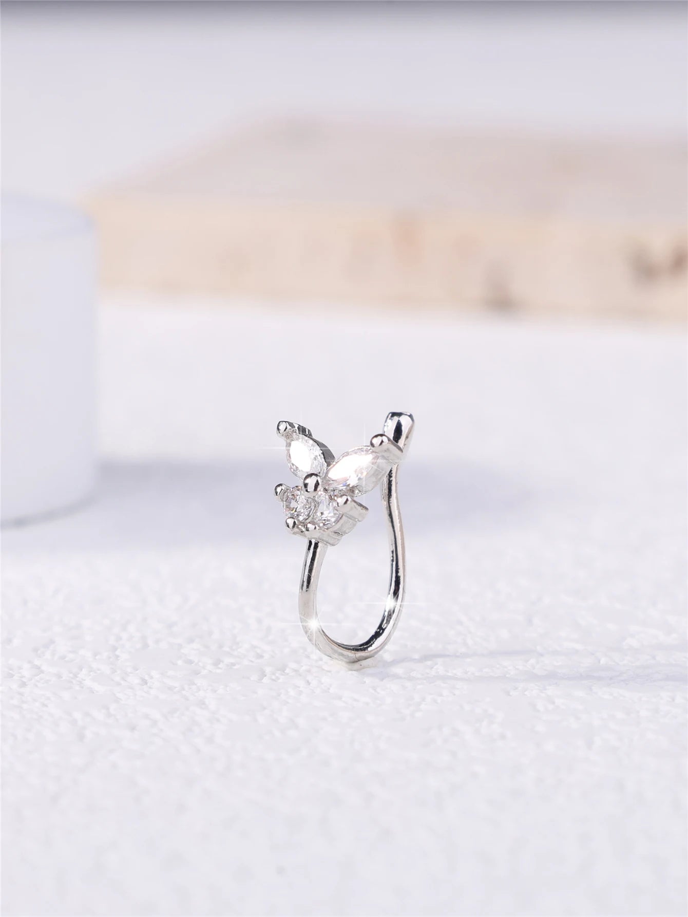 Faux Piercing Papia