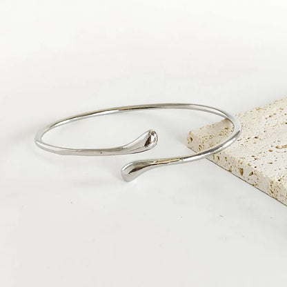 Bracelet de manchette Onaé