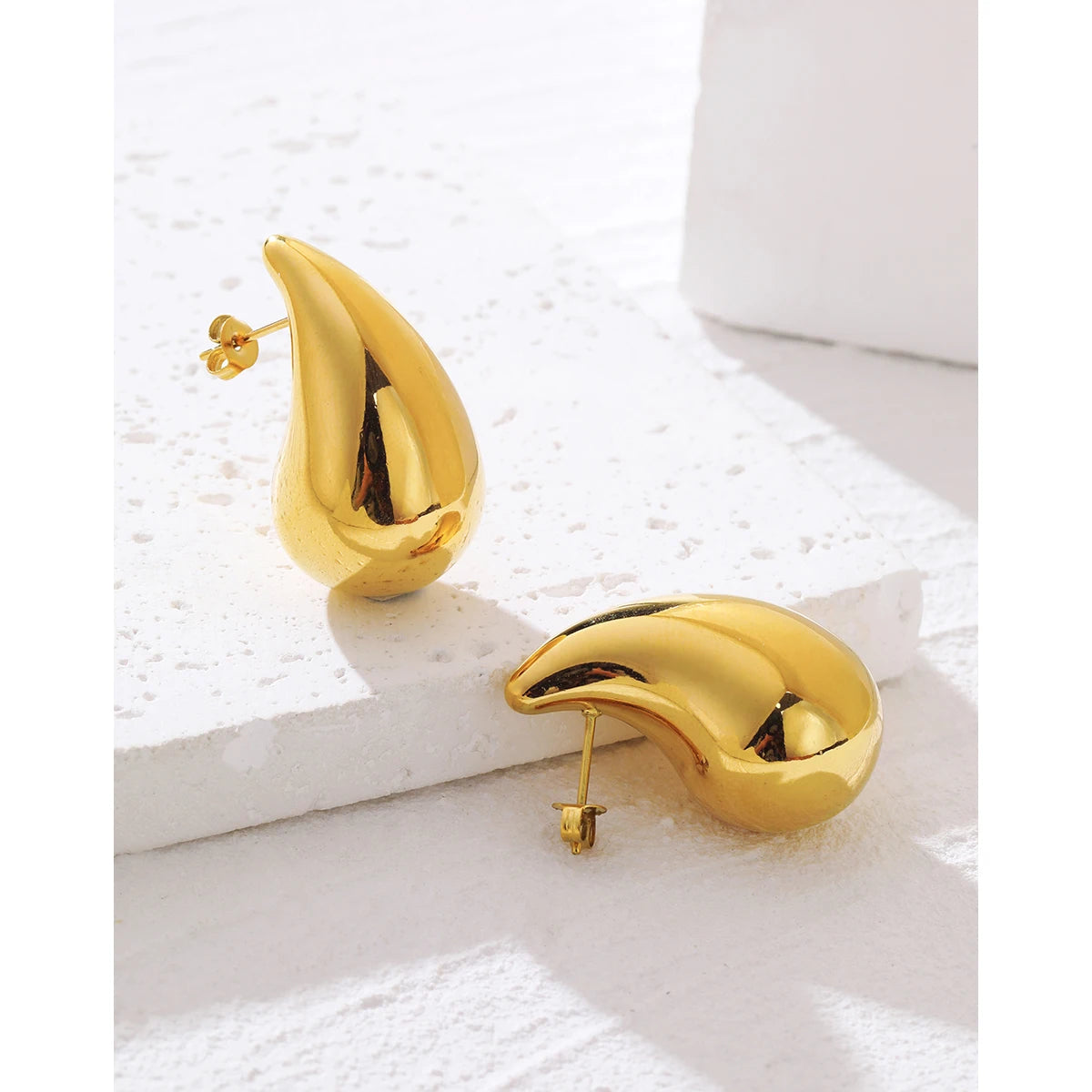 Boucle d'oreille Goutte d'or